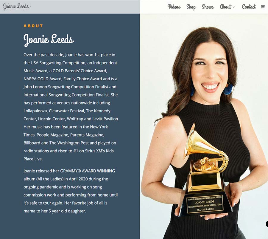JoanieLeeds.com